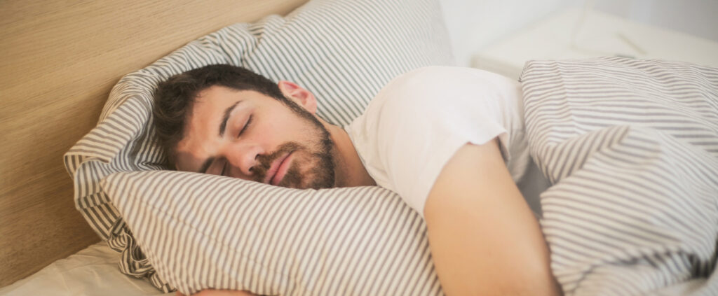 colchao dormir de lado